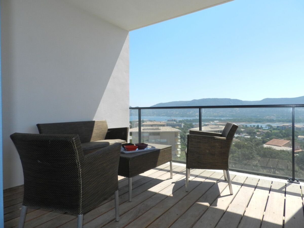 Studio « Château » avec vue mer à Porto Vecchio - Photo 17