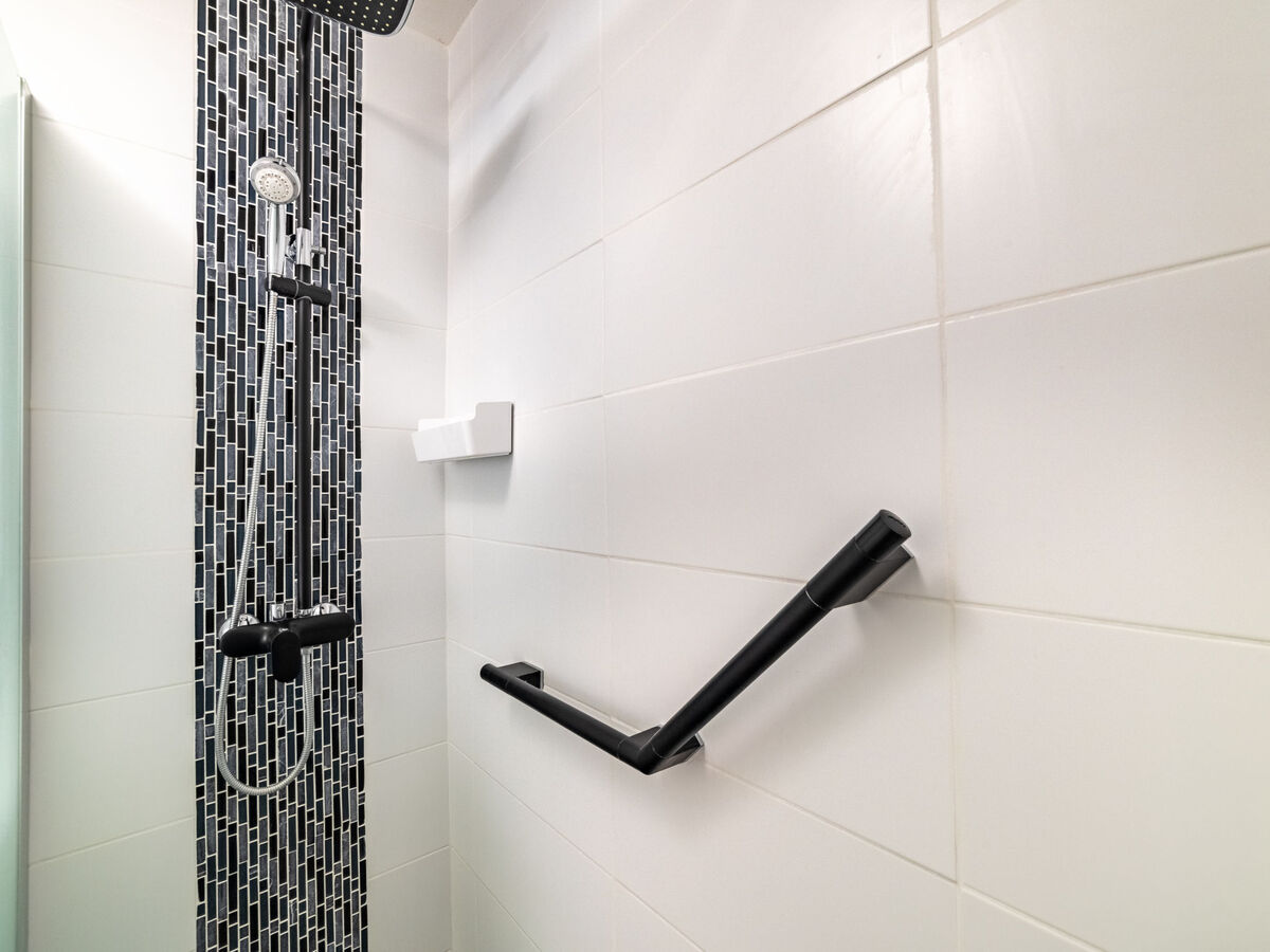 La Méridienne - Apt 2 pièces 51 m² au cœur du Lavandou - Photo 14