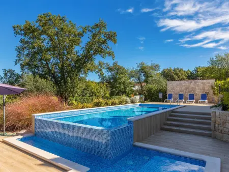 Villa Roko 250 m² avec piscine privée à Malinska : photo 3