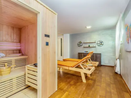 Villa Roko 250 m² avec piscine privée à Malinska : photo 4