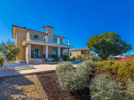 Villa Roko 250 m² avec piscine privée à Malinska : photo 6