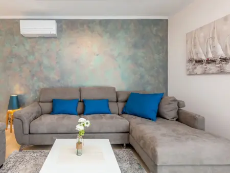 Villa Roko 250 m² avec piscine privée à Malinska : photo 11