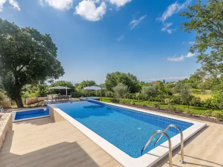 Villa Roko 250 m² avec piscine privée à Malinska : photo 24