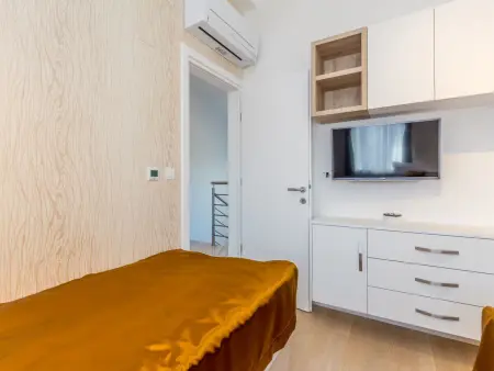 Villa Roko 250 m² avec piscine privée à Malinska : photo 32
