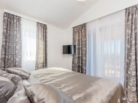 Villa Roko 250 m² avec piscine privée à Malinska : photo 38