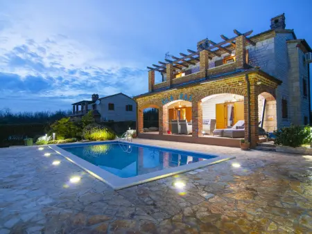Maison Bergmann avec piscine privée à Vodnjan : photo 24