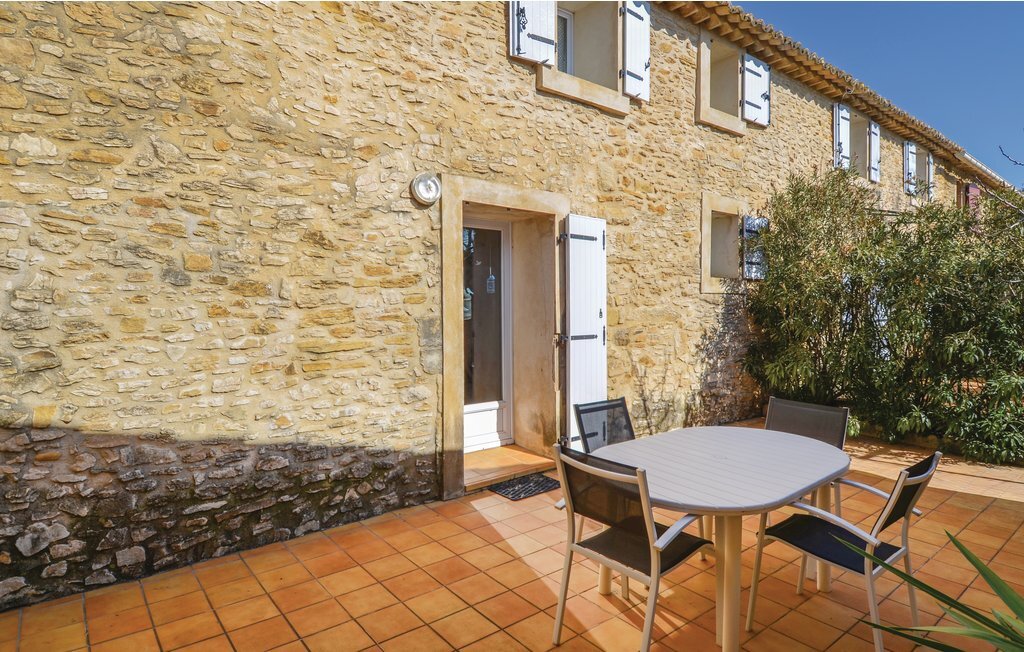 Maison en pierre à Vénéjan avec vue Mont Ventoux - Photo 1
