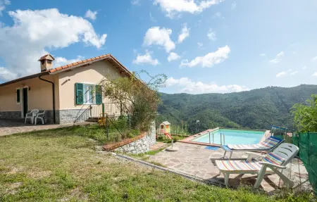 Location maison à Castiglione Chiavarese, Villa Rita