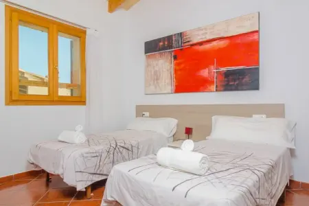 Villa Aubadallet, piscine privée à Vilafranca : photo 17