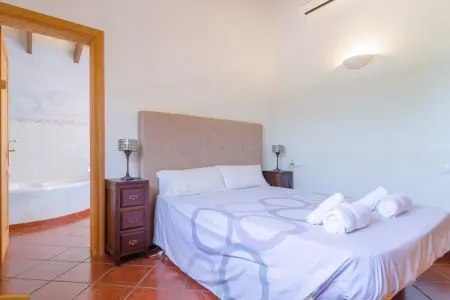 Villa Aubadallet, piscine privée à Vilafranca : photo 19