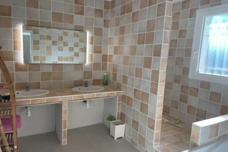 Villa Petite Champagne, piscine chauffée à Brives-sur-Charente : photo 16