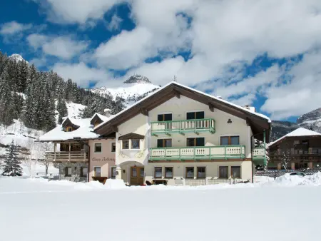 Appartement Ardoney – Campitello, vue montagnes, ski à 1,3 km : photo 2