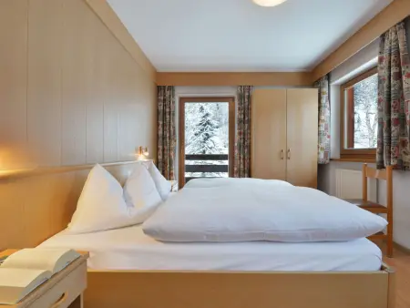 Appartement Ardoney – Campitello, vue montagnes, ski à 1,3 km : photo 11
