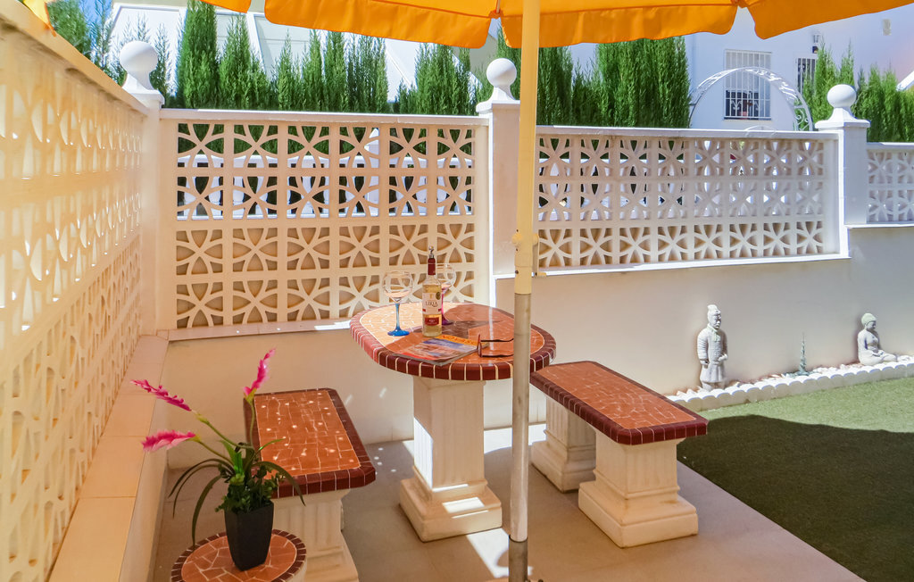 Maison jumelée Quesada avec piscine partagée - Photo 5