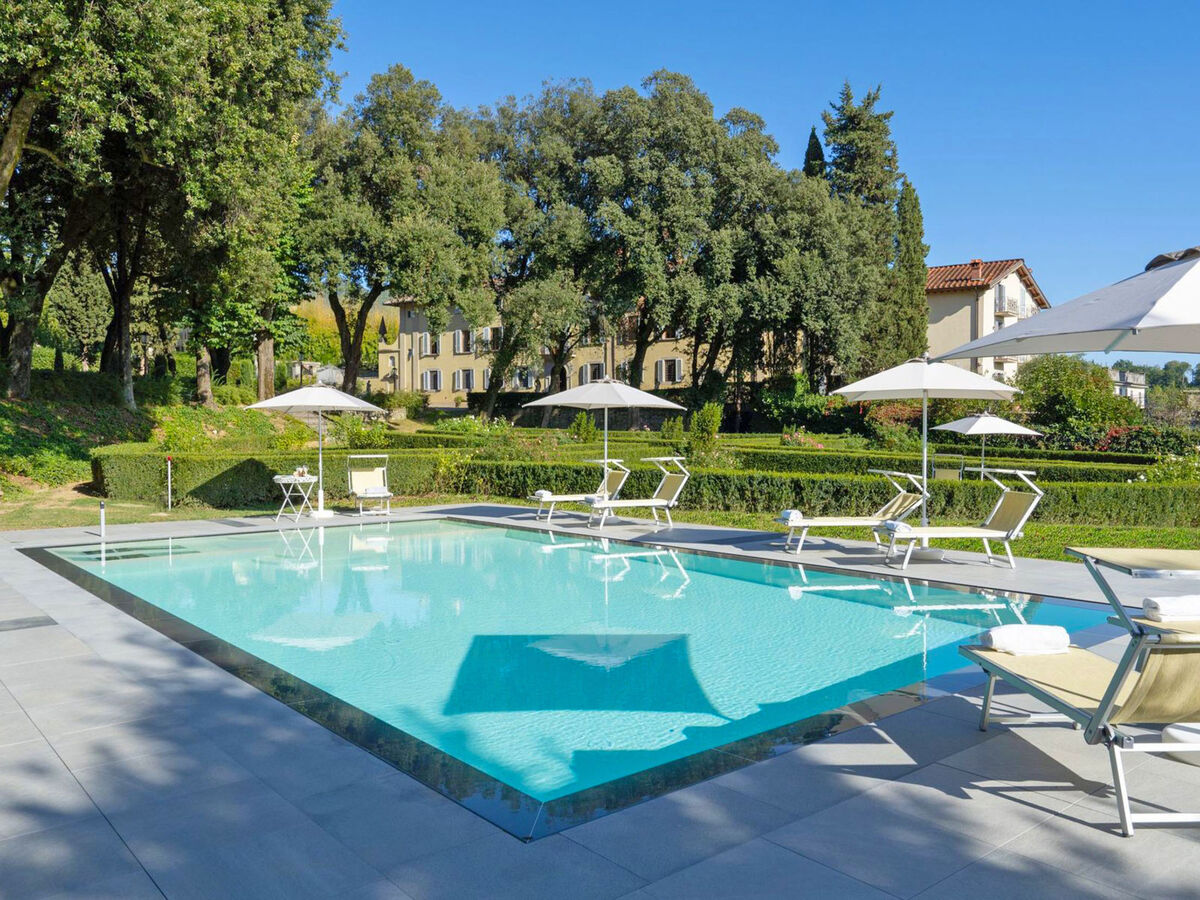 Villa Beatrice, 26 pers., piscine et cuisine pro à Borgo San Lorenzo - Photo 2