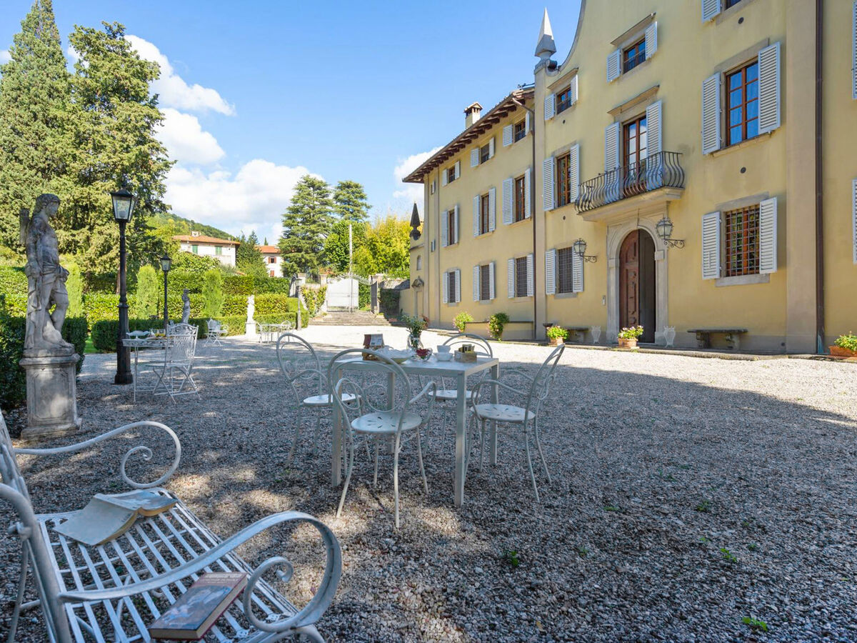 Villa Beatrice, 26 pers., piscine et cuisine pro à Borgo San Lorenzo - Photo 3