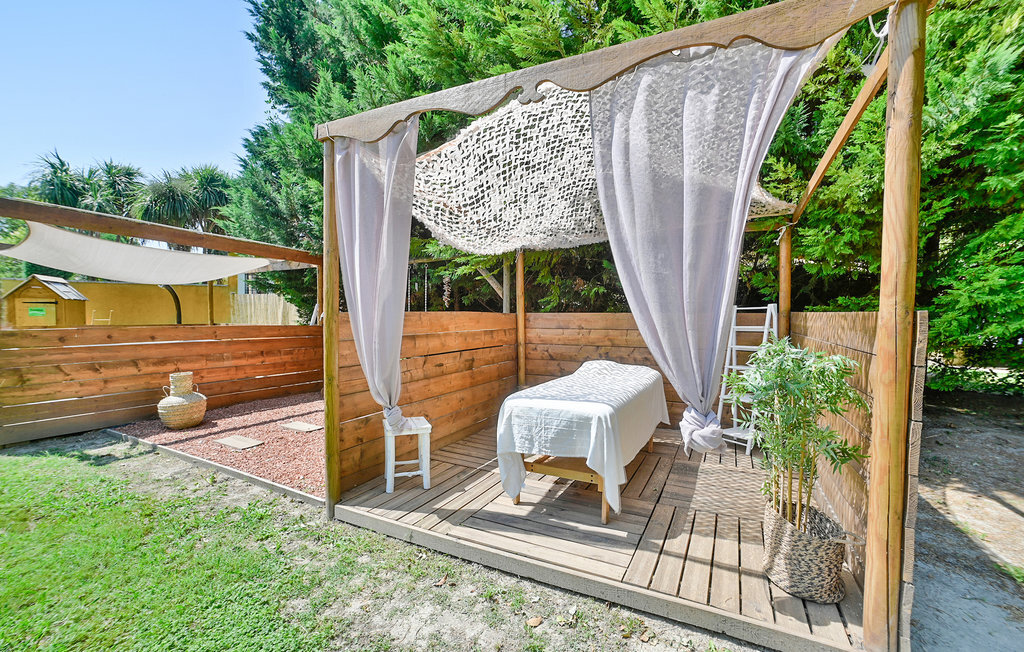 Mas provençal avec piscine privée à Vallabrègues - Photo 8