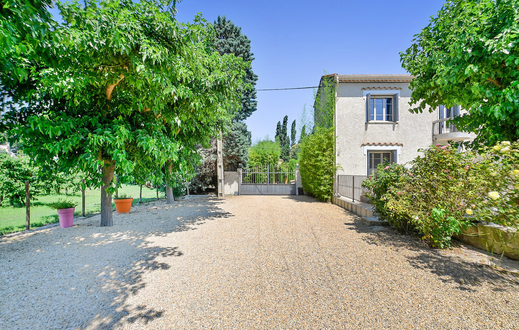 Mas provençal avec piscine privée à Vallabrègues - Photo 11