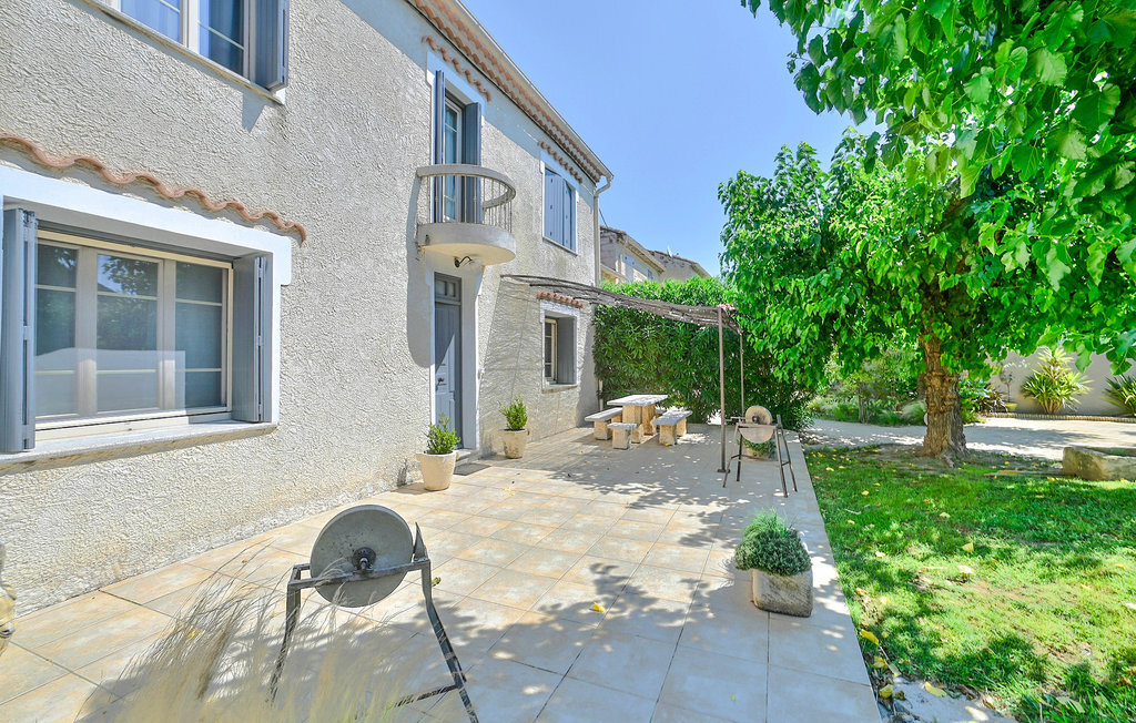 Mas provençal avec piscine privée à Vallabrègues - Photo 12