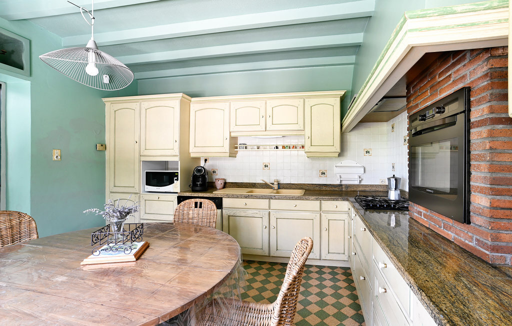 Mas provençal avec piscine privée à Vallabrègues - Photo 25