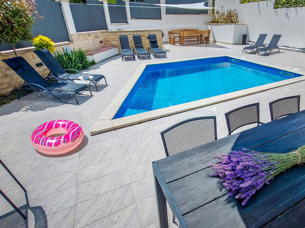 Sea Front Villa Lucija - Maison 256 m² avec piscine - Photo 16