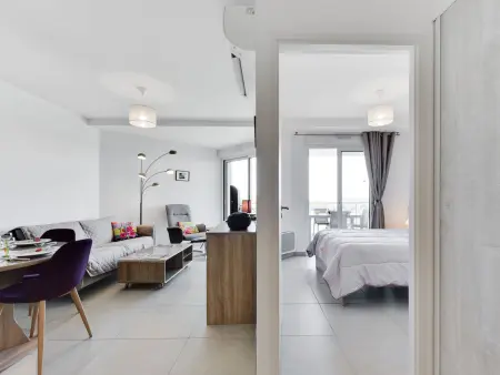 Appartement vue mer à 50 m de la plage, piscine chauffée : photo 3