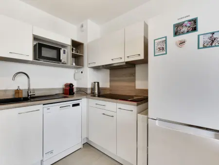 Appartement vue mer à 50 m de la plage, piscine chauffée : photo 10