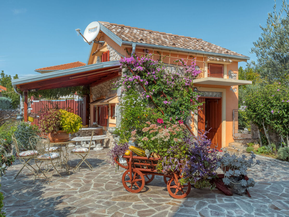 Maria, maison rustique 38 m² à Malinska - Photo 1