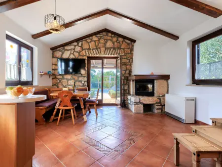 Maison Ema avec piscine privée à Nova Vas : photo 13