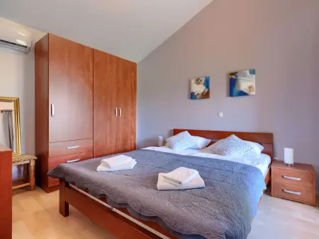 Maison Ema avec piscine privée à Nova Vas : photo 16