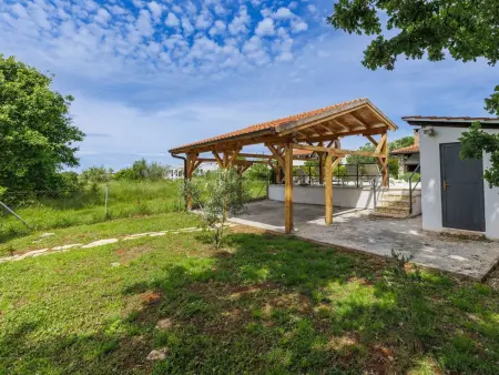 Maison Ema avec piscine privée à Nova Vas : photo 23