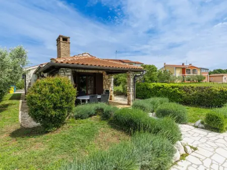 Maison Ema avec piscine privée à Nova Vas : photo 25