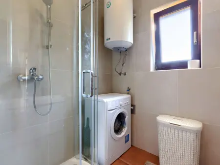 Maison Ema avec piscine privée à Nova Vas : photo 34