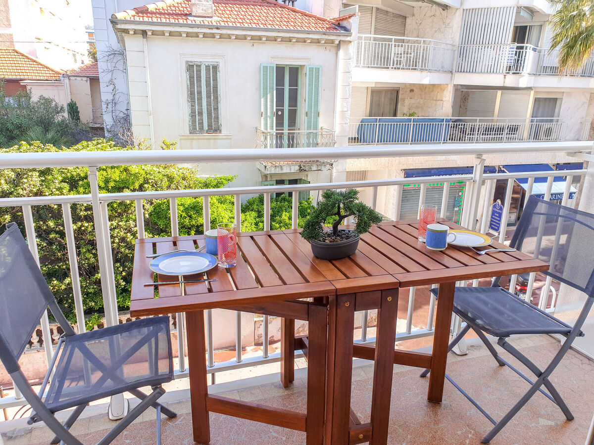 Reine Astrid – Appartement Cannes, 20 m plage - Photo 2