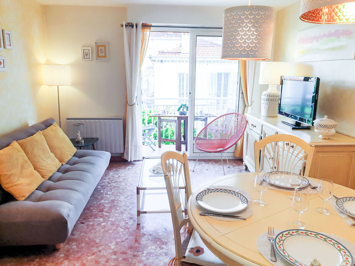 Reine Astrid – Appartement Cannes, 20 m plage - Photo 8