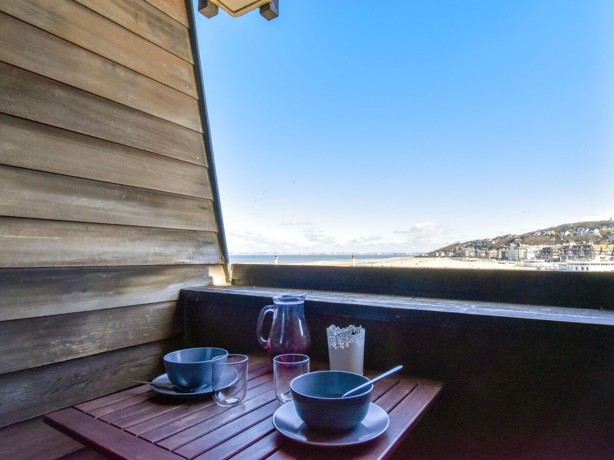 Studio vue mer avec balcon, résidence Les Marinas Deauville - Photo 4