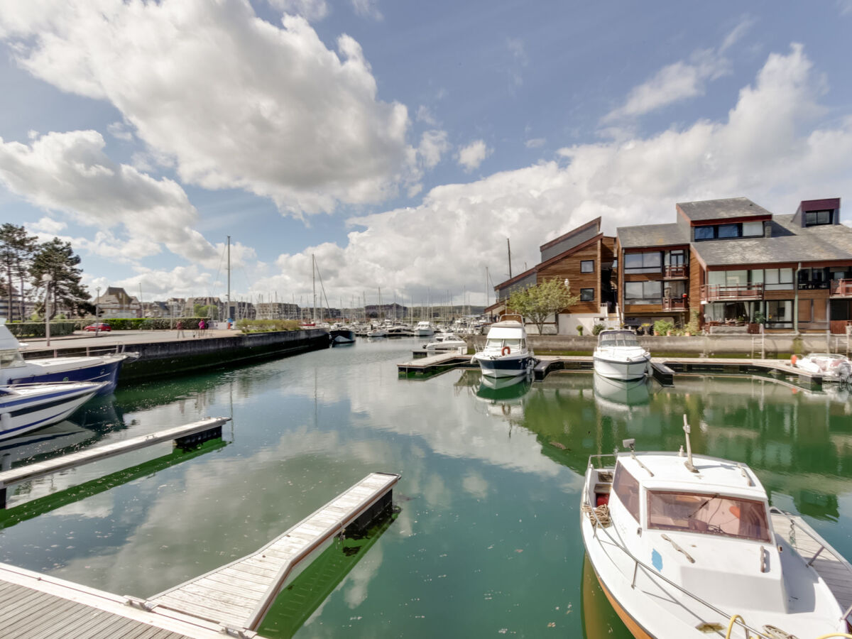 Studio vue mer avec balcon, résidence Les Marinas Deauville - Photo 14