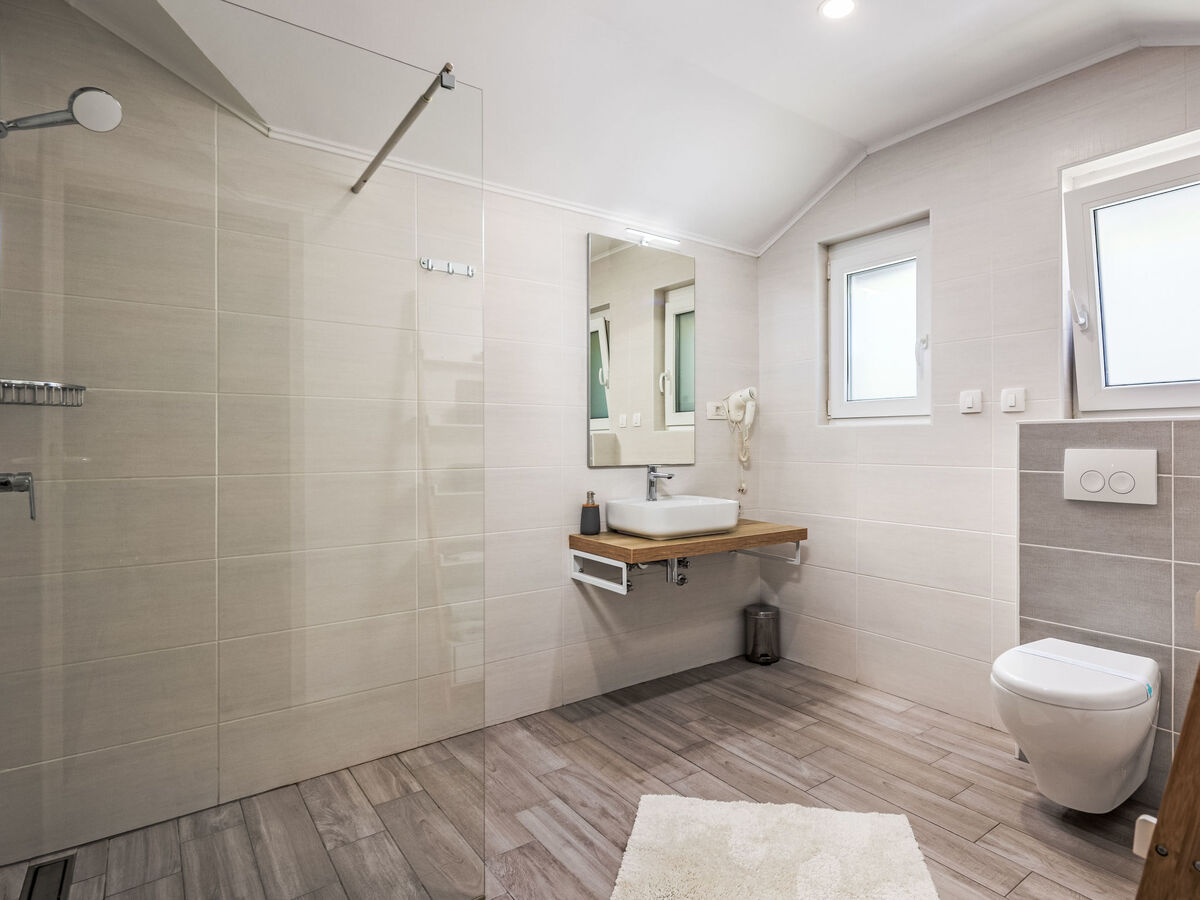 Manea - Maison 4 chambres avec piscine chauffée à Crikvenica - Photo 37