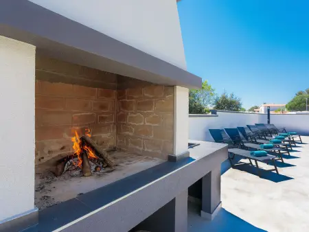 Villa Ella Premantura, piscine privée et vue sur la mer : photo 10