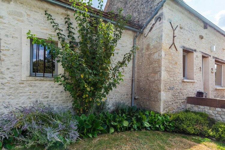 Ferme rurale avec piscine chauffée à Yèvre-la-Ville - Photo 7