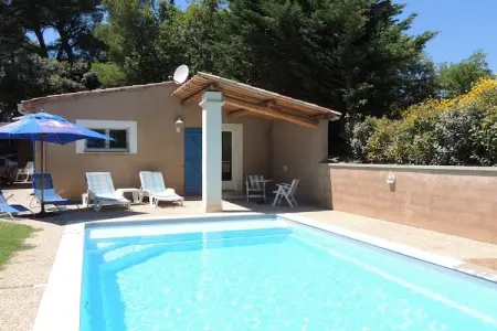 La Queue du Loup – Maison avec piscine privée à Buisson : photo 8