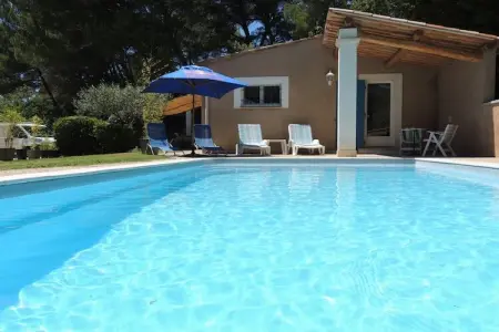 La Queue du Loup – Maison avec piscine privée à Buisson : photo 10