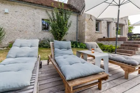 Ferme traditionnelle avec piscine chauffée, Yèvre-la-Ville : photo 24