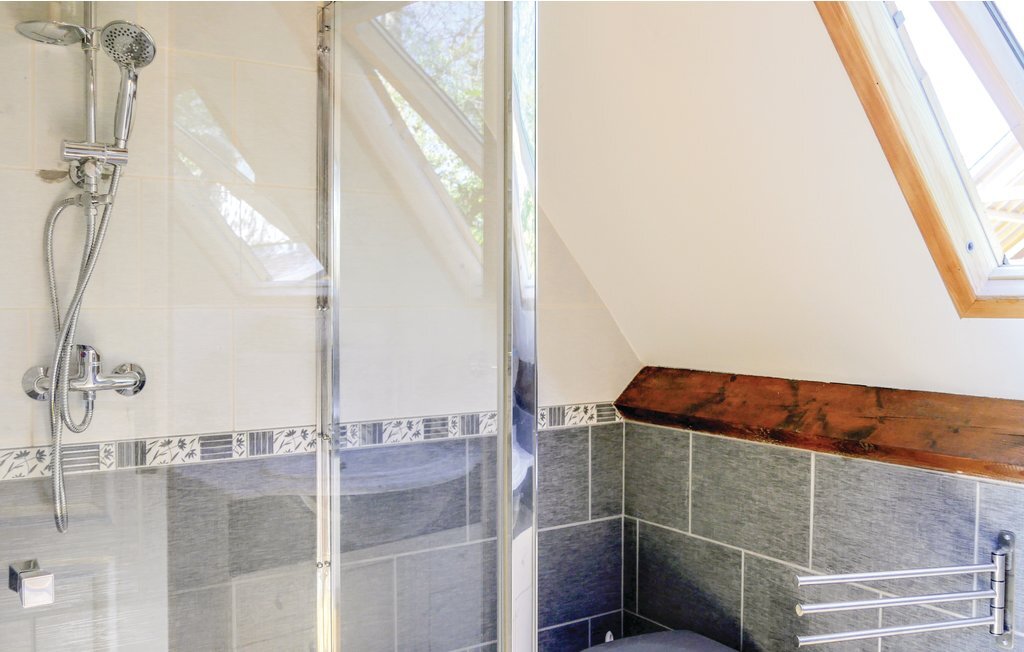 Appartement avec terrasse à Vasteville, jardin fleuri - Photo 16