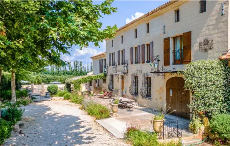 Maison 16 personnes à Vallabregues - Photo 1