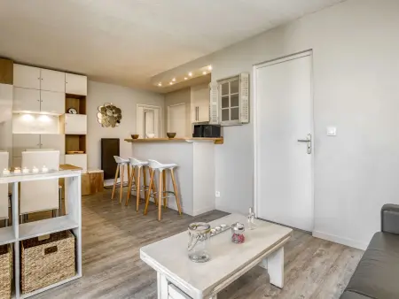 Appartement 2 pièces avec piscine à 600 m de la plage : photo 7