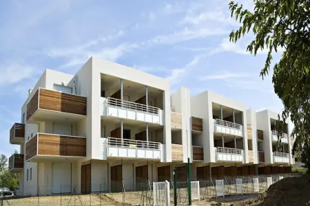 Location appartement à Mandelieu La Napoule, Appartement de luxe avec grande terrasse