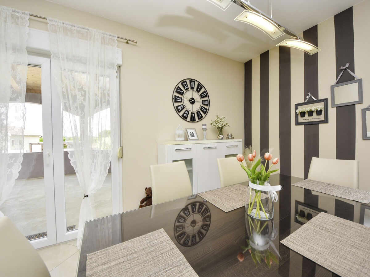 Maison Stipe avec piscine privée à Novigrad - Photo 5