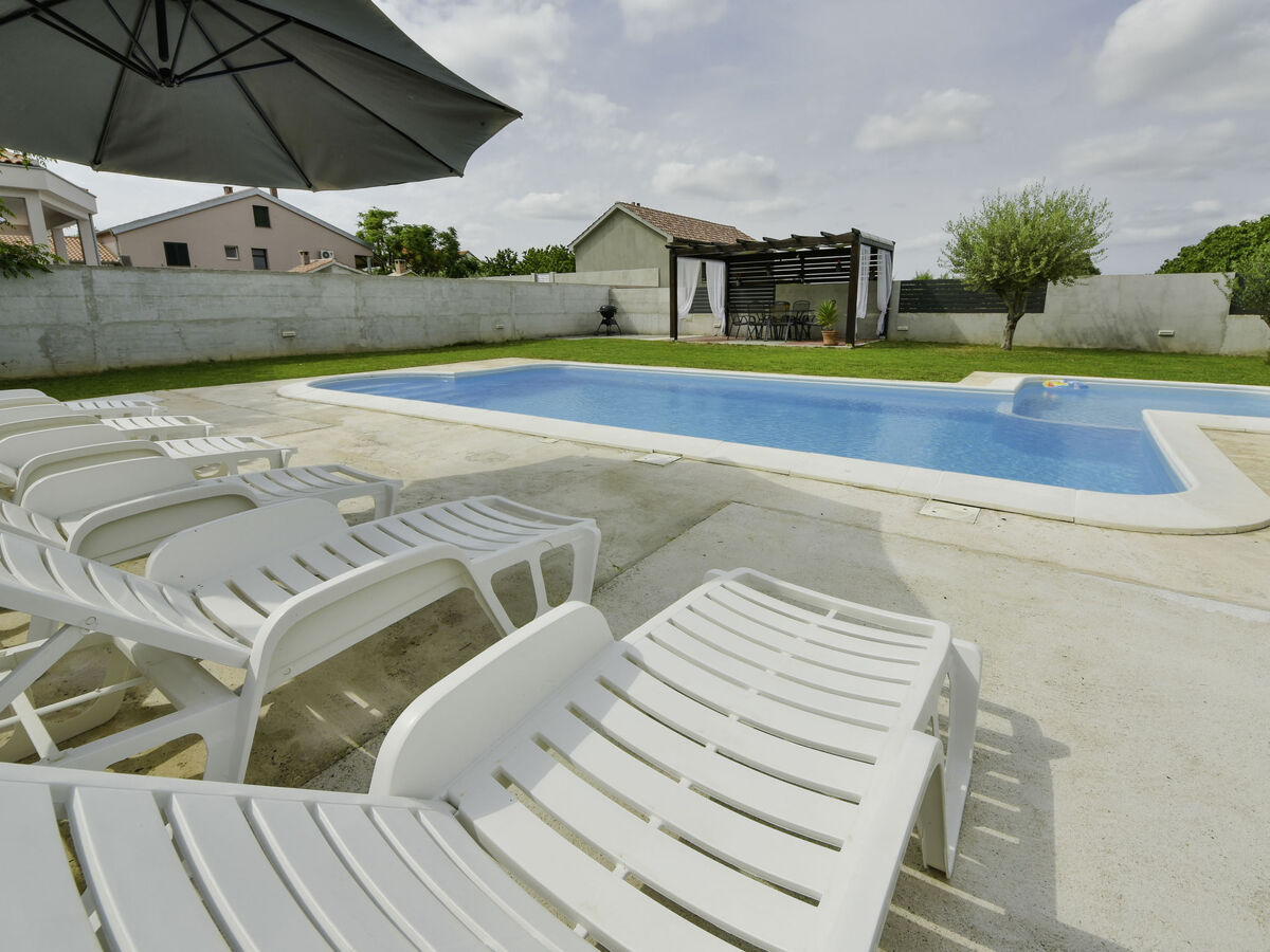 Maison Stipe avec piscine privée à Novigrad - Photo 21