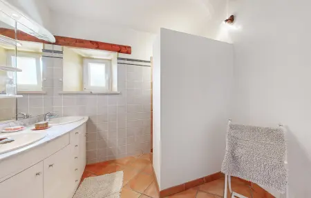 Maison pierre avec piscine privée à Bollène : photo 26